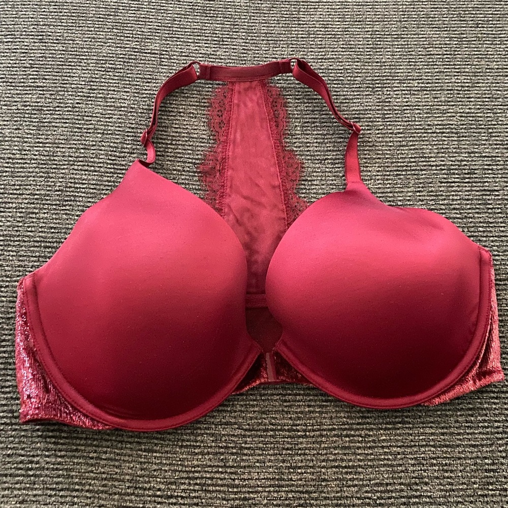36DD VS BRA